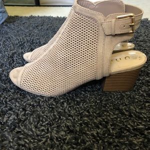 Unisa Peep Toe Booties